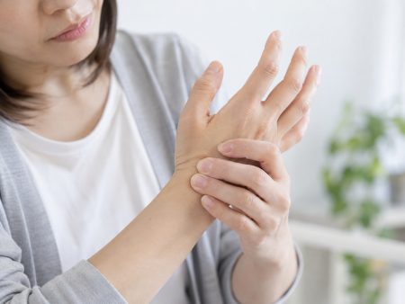手首小指側が痛い